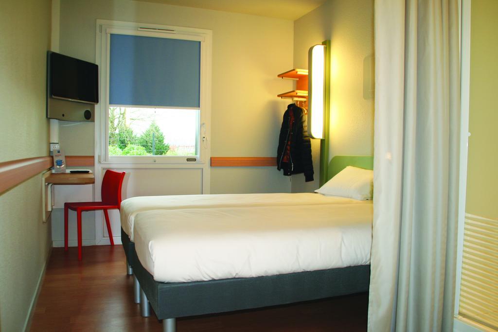 Ibis Budget Saint Pourcain الغرفة الصورة